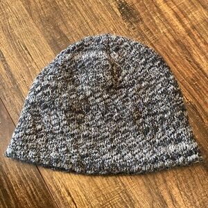 Child’s Wigwam Knit Wool Blend Winter Beanie Hat Gray‎ Black